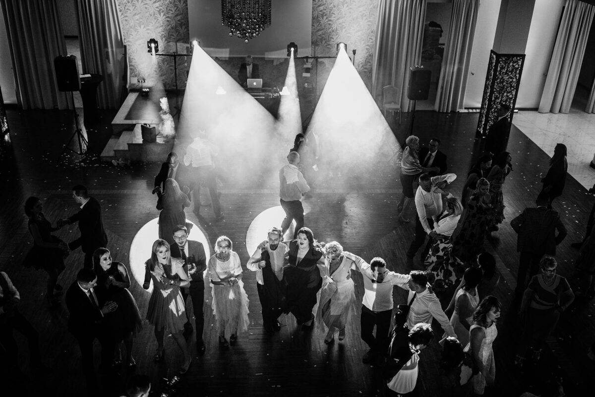 Sesja Krzyżtopór, wesele hotel Bińkowski, green wedding, ślub cywilny i kościelny