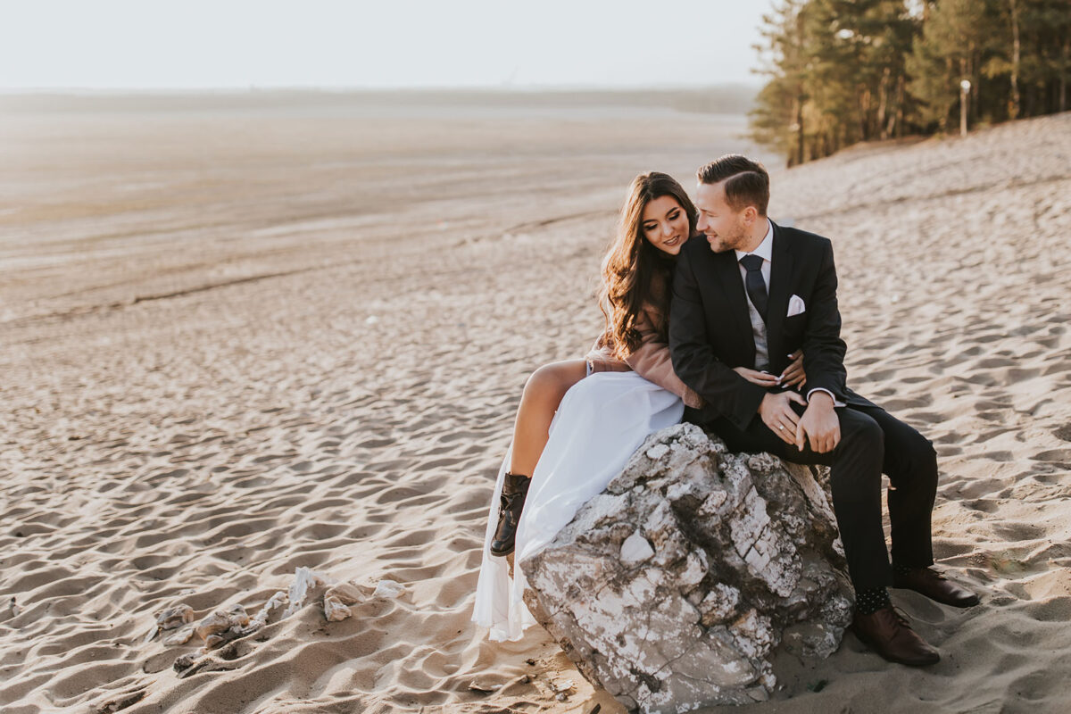 Wesele w okolicach Krakowa, pierwszy taniec, sesja ślubna na Pustyni Błędowskiej