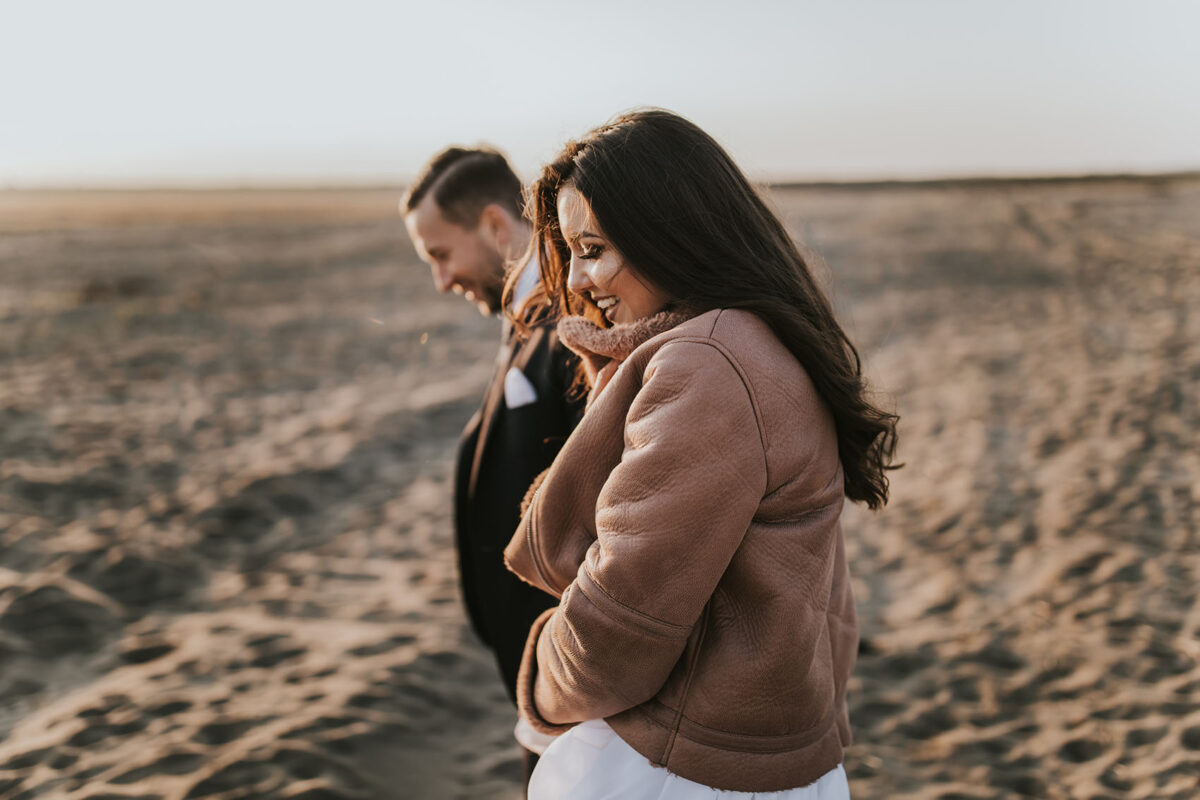Wesele w okolicach Krakowa, pierwszy taniec, sesja ślubna na Pustyni Błędowskiej