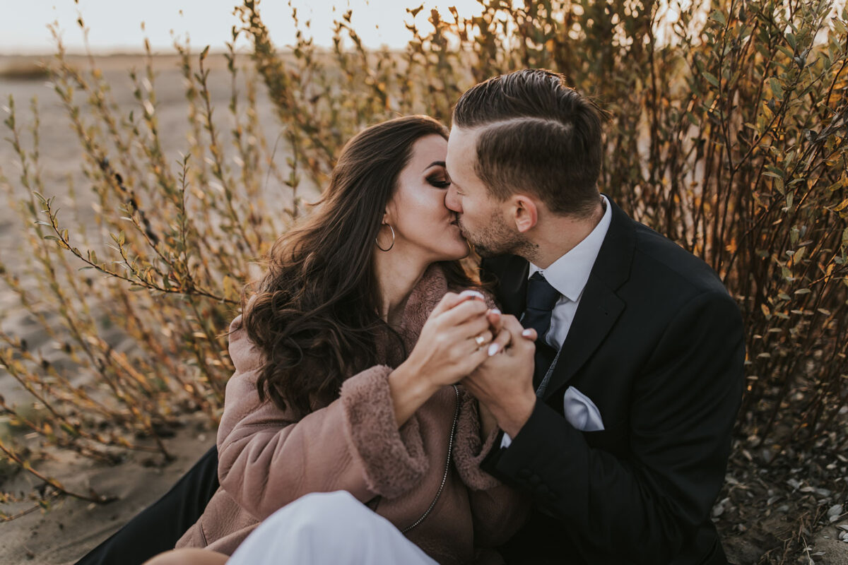 Wesele w okolicach Krakowa, pierwszy taniec, sesja ślubna na Pustyni Błędowskiej