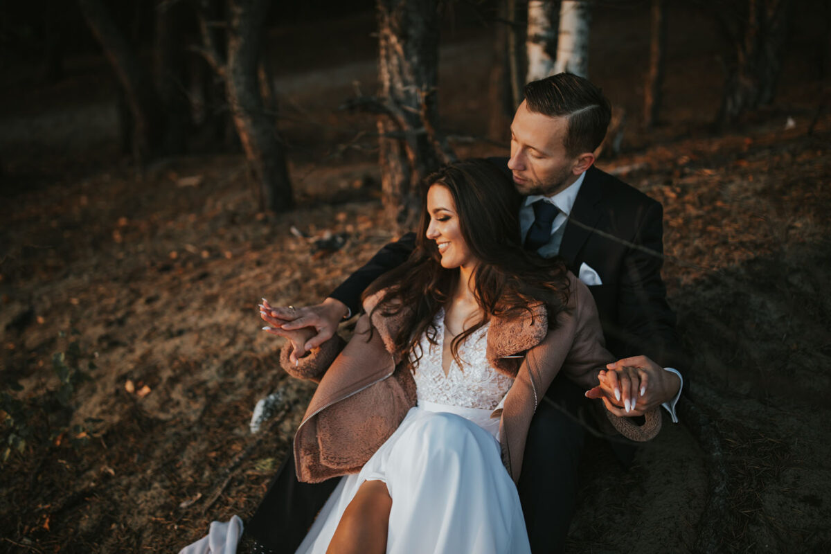 Wesele w okolicach Krakowa, pierwszy taniec, sesja ślubna na Pustyni Błędowskiej