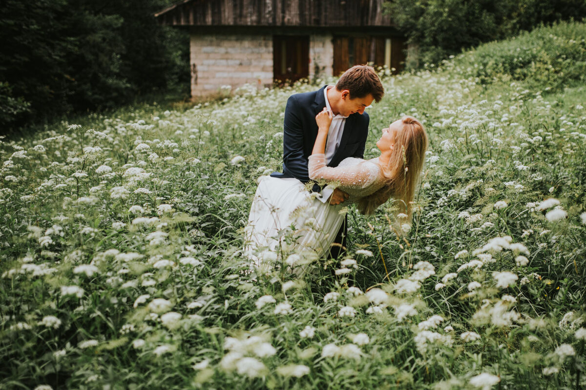 sesja ślubna w Warszawie, sesja ślubna przy wodospadzie, sesja ślubna w górach