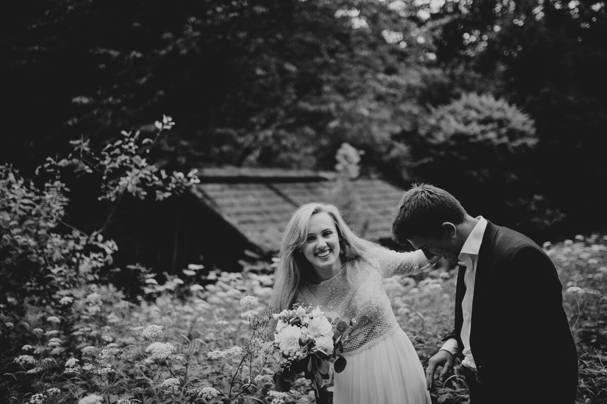 sesja ślubna w Warszawie, sesja ślubna przy wodospadzie, sesja ślubna w górach