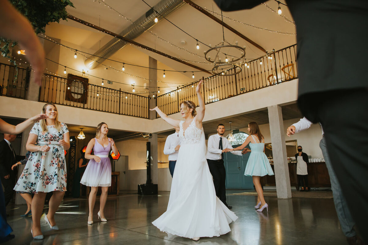 wesele w Villa Love, słodki stół  La Baguette, pierwszy taniec