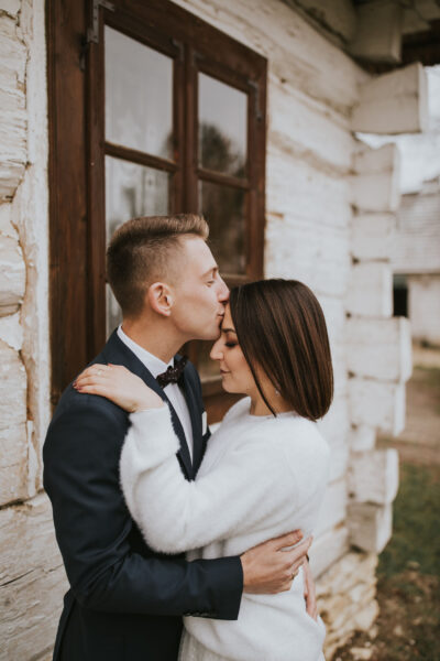 sesja ślubna w Kielcach, sesja ślubna w Muzeum Wsi Kieleckiej, sesja ślubna jesienią