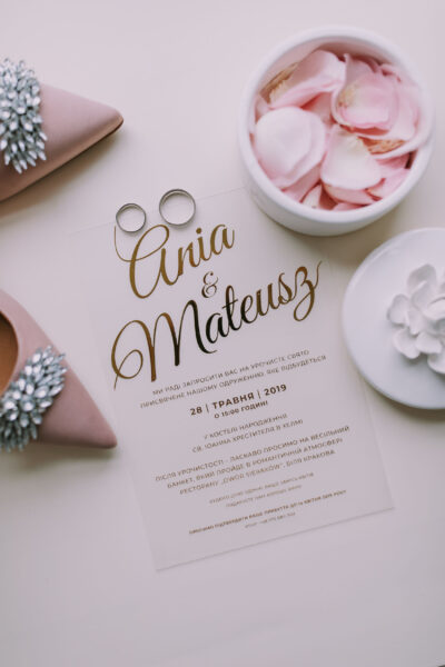 przygotowania ślubne w Warszawie, first look, detale z przygotowań ślubnych