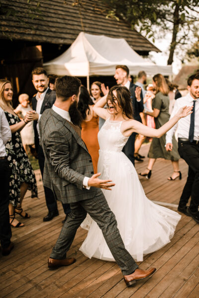 ślub w rustykalnym stylu, ślub w Dobczycach, Stara Stodoła w Dobczycach