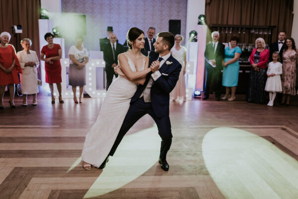 ślub w Dworze Soplicowo, pierwszy taniec, taniec ze świecą