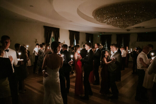 ślub w Dworze Soplicowo, pierwszy taniec, taniec ze świecą