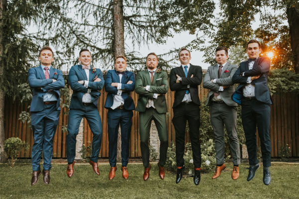 ślub w Wadowicach, krojenie tortu, zdjęcia grupowe ze ślubu