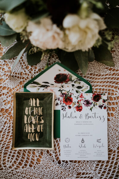 przygotowania ślubne w Warszawie, first look, detale z przygotowań ślubnych