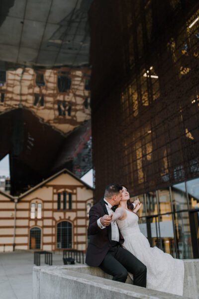 sesja ślubna w Warszawie, sesja ślubna w teatrze, miejska sesja ślubna