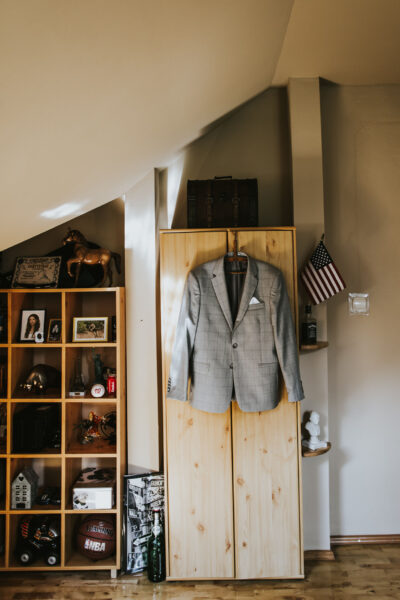 przygotowania ślubne w Warszawie, first look, detale z przygotowań ślubnych