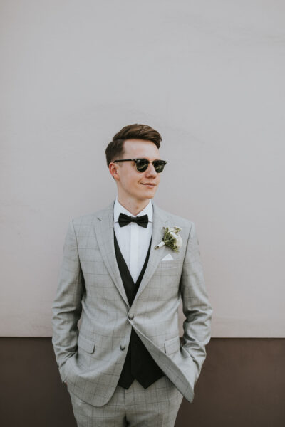 przygotowania ślubne w Warszawie, first look, detale z przygotowań ślubnych