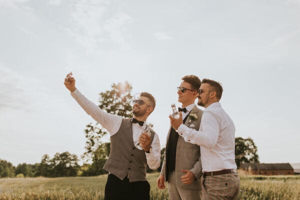 pierwszy taniec, zdjęcie z zimnymi ogniami, ślub na Mazowszu