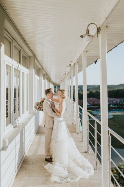 sesja ślubna golden hour, sesja ślubna w mieście, sesja ślubna na zamku