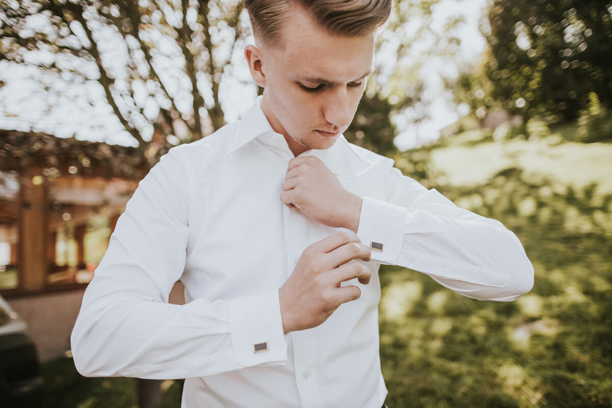 ślub w Rabce-Zdrój, first look w ogrodzie, kościół pw. św. Teresy od Dzieciątka Jezus