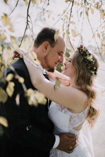 sesja ślubna golden hour, sesja ślubna w mieście, portrety