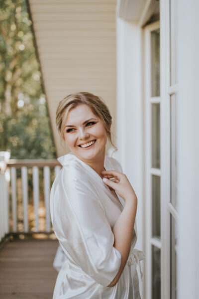 przygotowania ślubne w Warszawie, first look, detale z przygotowań ślubnych