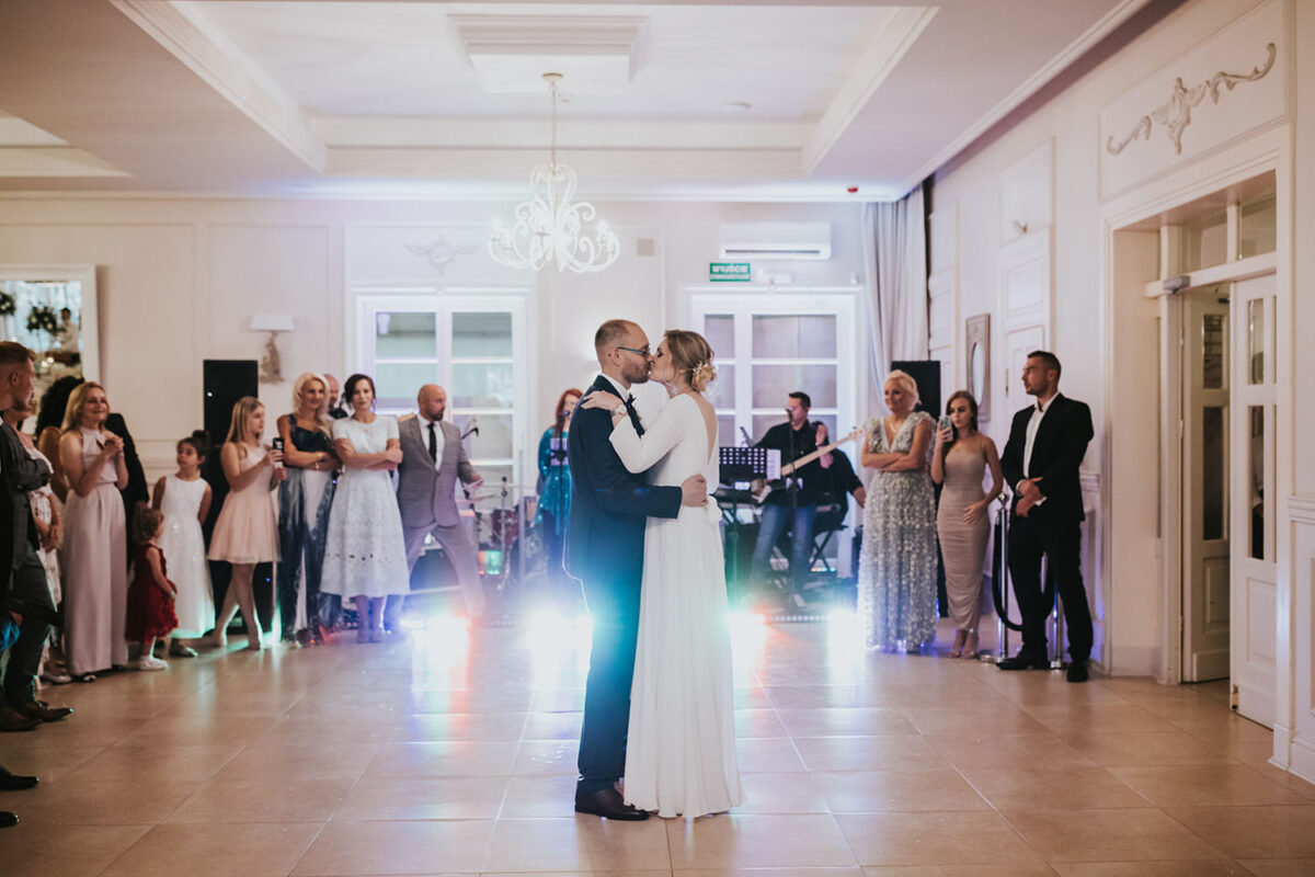 ślub Dwór Złotopolska Dolina, ślub cywilny w ogrodzie