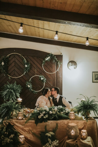 ślub  Dworze Złotopolska Dolina, ślub cywilny w ogrodzie, wesele w rustykalnym stylu