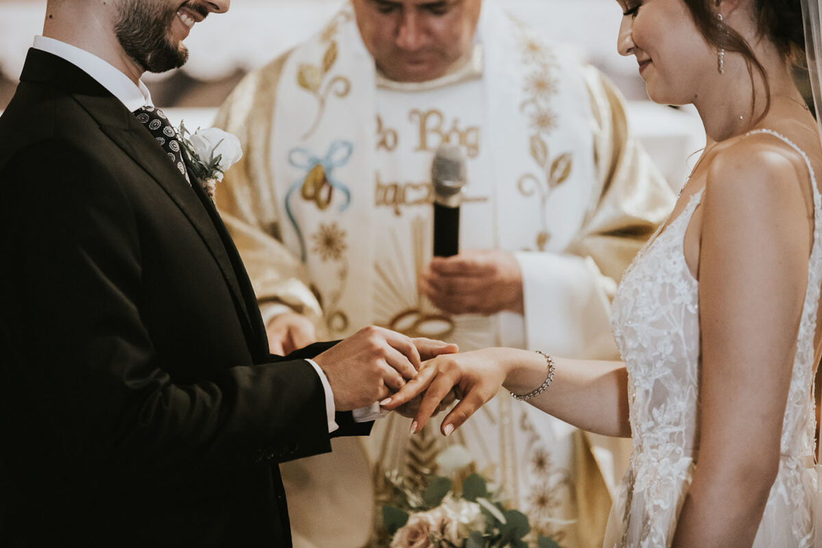 ślub w kościele pw. Wniebowzięcia NMP w Proszowicach, ślub pod Krakowem