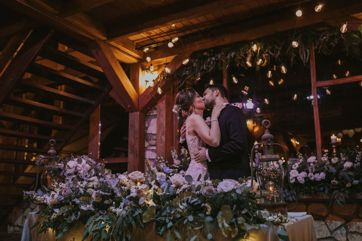 wesele w Dworzyszcze Wola, wesele w Krakowie, pierwszy taniec z konfetti