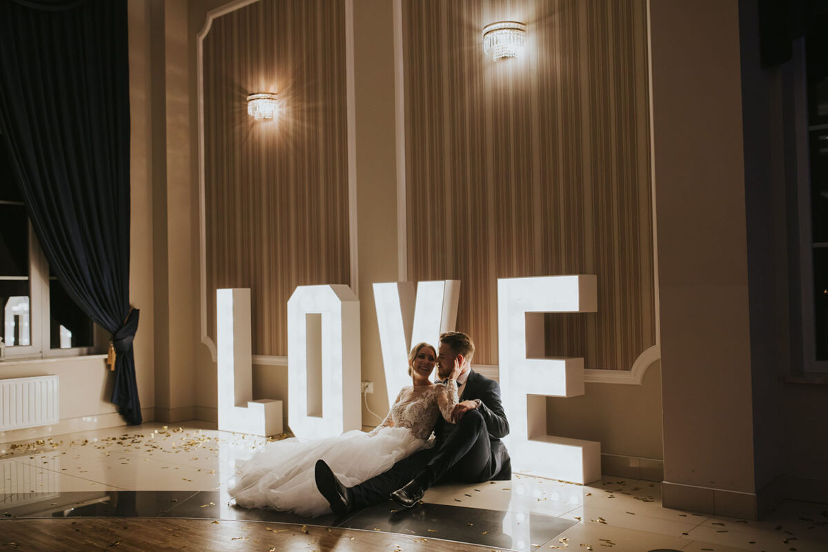 wesele w Kielcach, wesele w Szafranowym Dworze, sesja w dniu ślubu