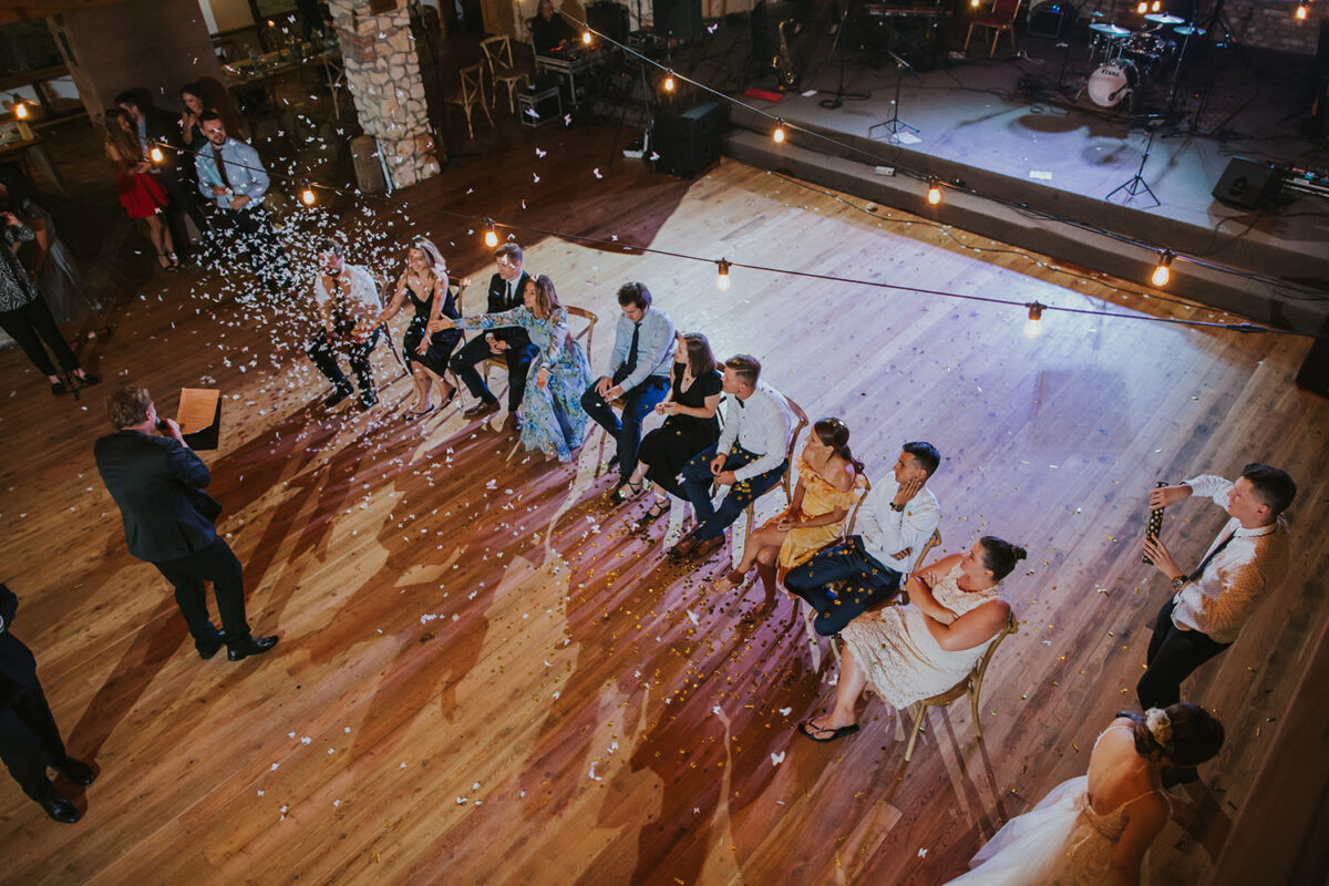 wesele w Dworzyszcze Wola, wesele w Krakowie, pierwszy taniec z konfetti
