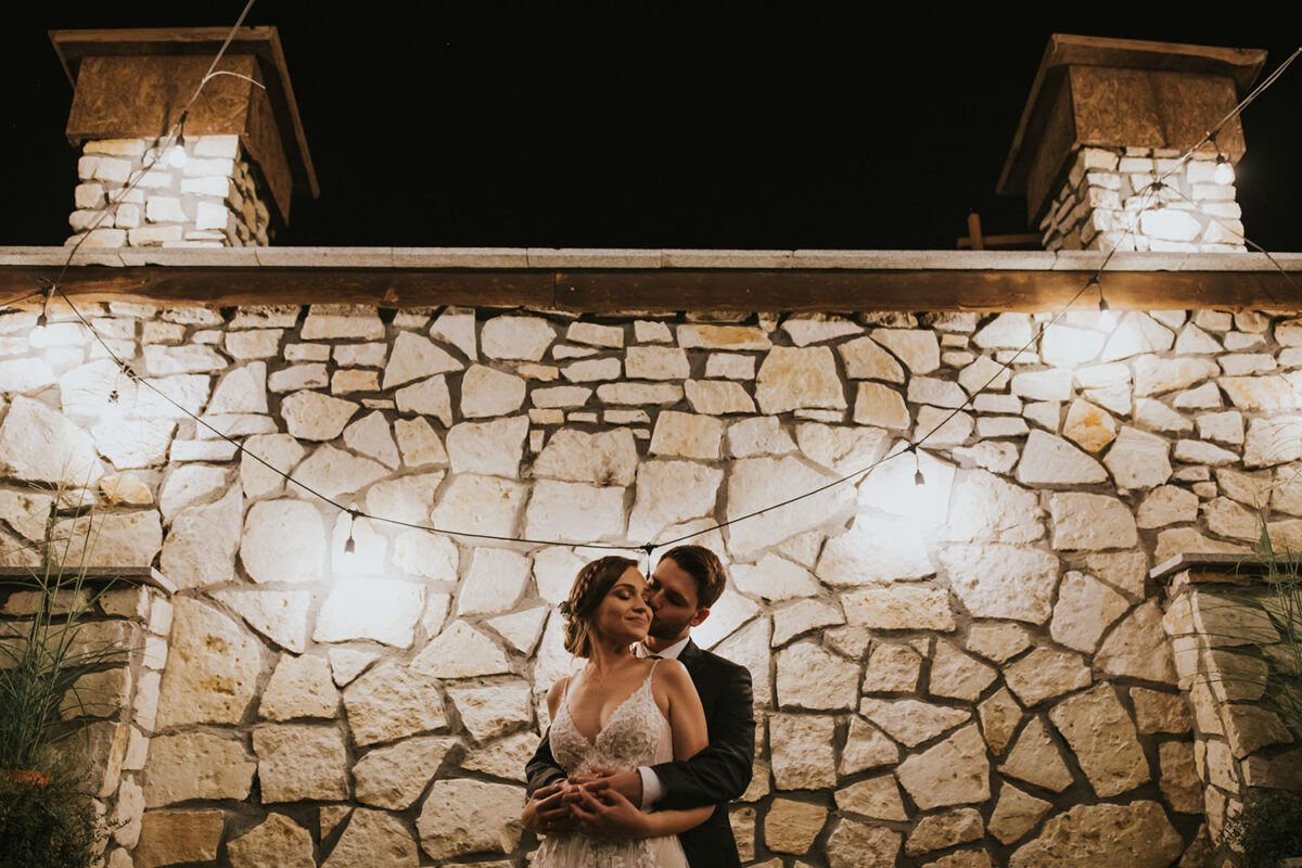 wesele w Dworzyszcze Wola, wesele w Krakowie, pierwszy taniec z konfetti