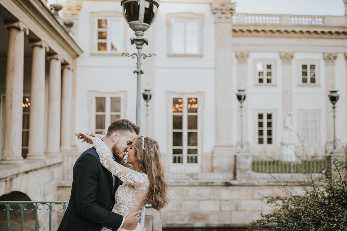 sesja ślubna w Łazienkach Królewskich, sesja ślubna w Warszawie, sesja ślubna w mieście