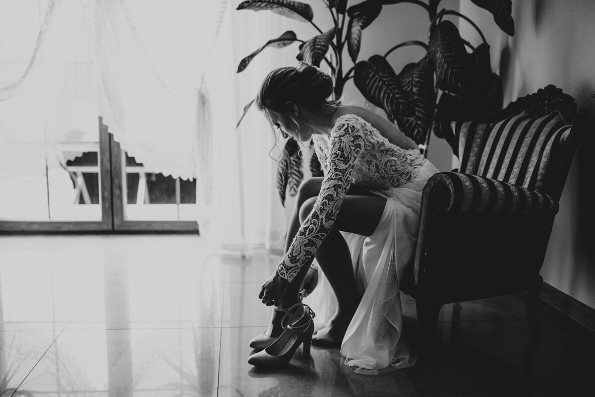 przygotowania panny młodej, fotograf ślubny Kielce, fotografia ślubna Kielce
