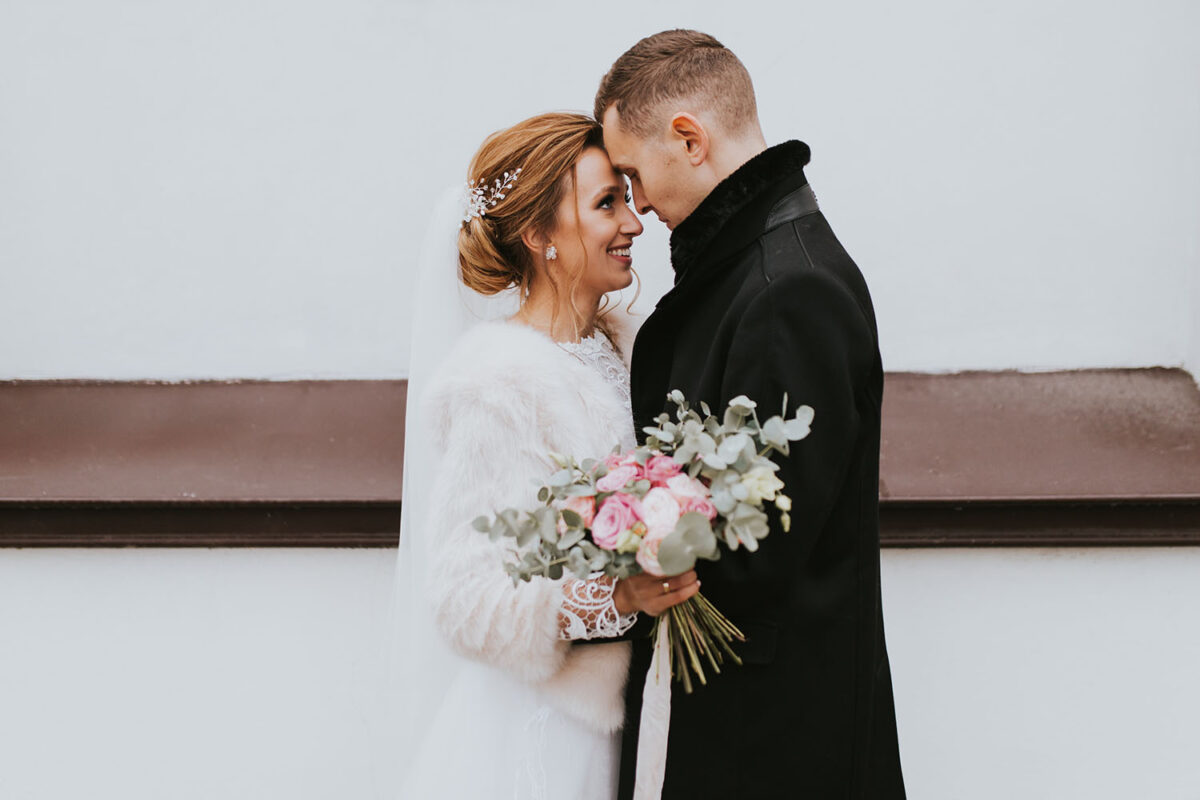 fotograf ślubny Kielce, portret panny młodej, przyjęcie w Gościńcu za Borem