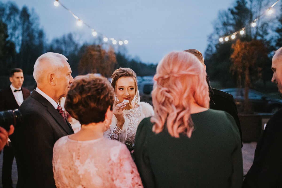 fotograf ślubny Kielce, portret panny młodej, przyjęcie w Gościńcu za Borem