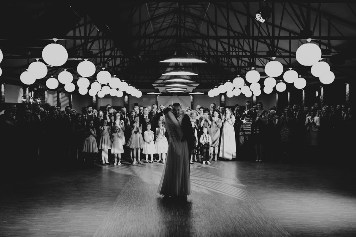 pierwszy taniec, wesele w Gościńcu za Borem, fotobudka na wesele