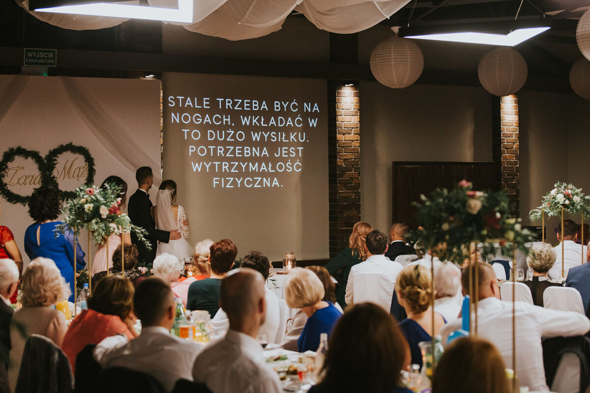 podziękowania dla rodziców, wesele w Gościńcu za Borem, fotograf ślubny Kielce