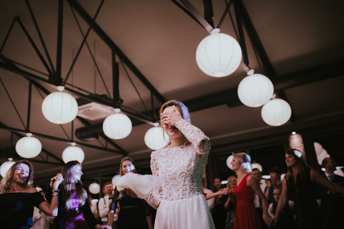 podziękowania dla rodziców, wesele w Gościńcu za Borem, fotograf ślubny Kielce