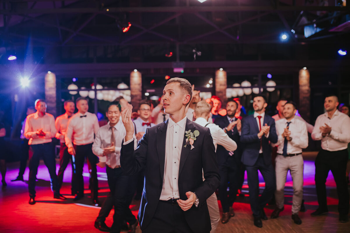 podziękowania dla rodziców, wesele w Gościńcu za Borem, fotograf ślubny Kielce