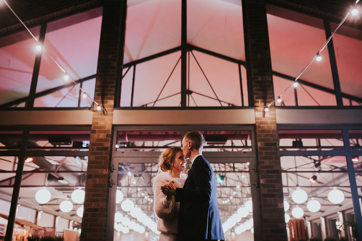 podziękowania dla rodziców, wesele w Gościńcu za Borem, fotograf ślubny Kielce