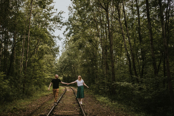sesja ślubna w plenerze, sesja ślubna w lesie, sesja ślubna w Warszawie