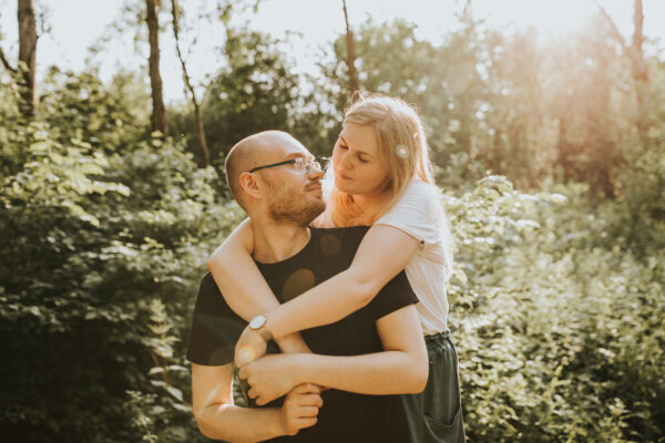sesja ślubna w plenerze, sesja ślubna w lesie, sesja ślubna w Warszawie