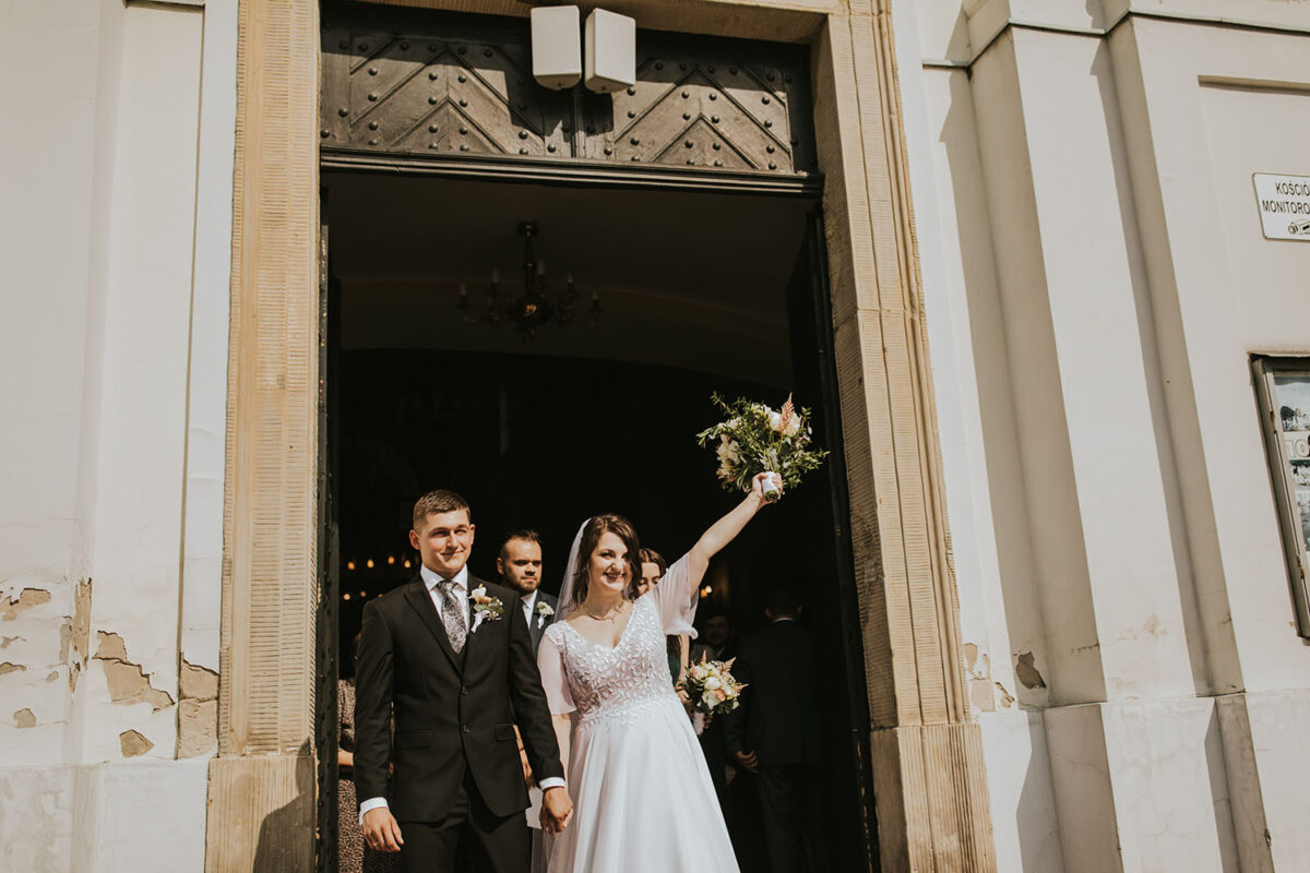 ślub w Górze Kalwarii, wesele pod Warszawą, kościół w Górze Kalwarii