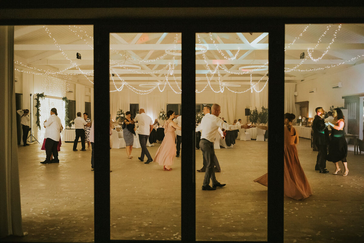 ślub w Warsaw Polo Club, sala weselna pod Warszawą, sesja z końmi