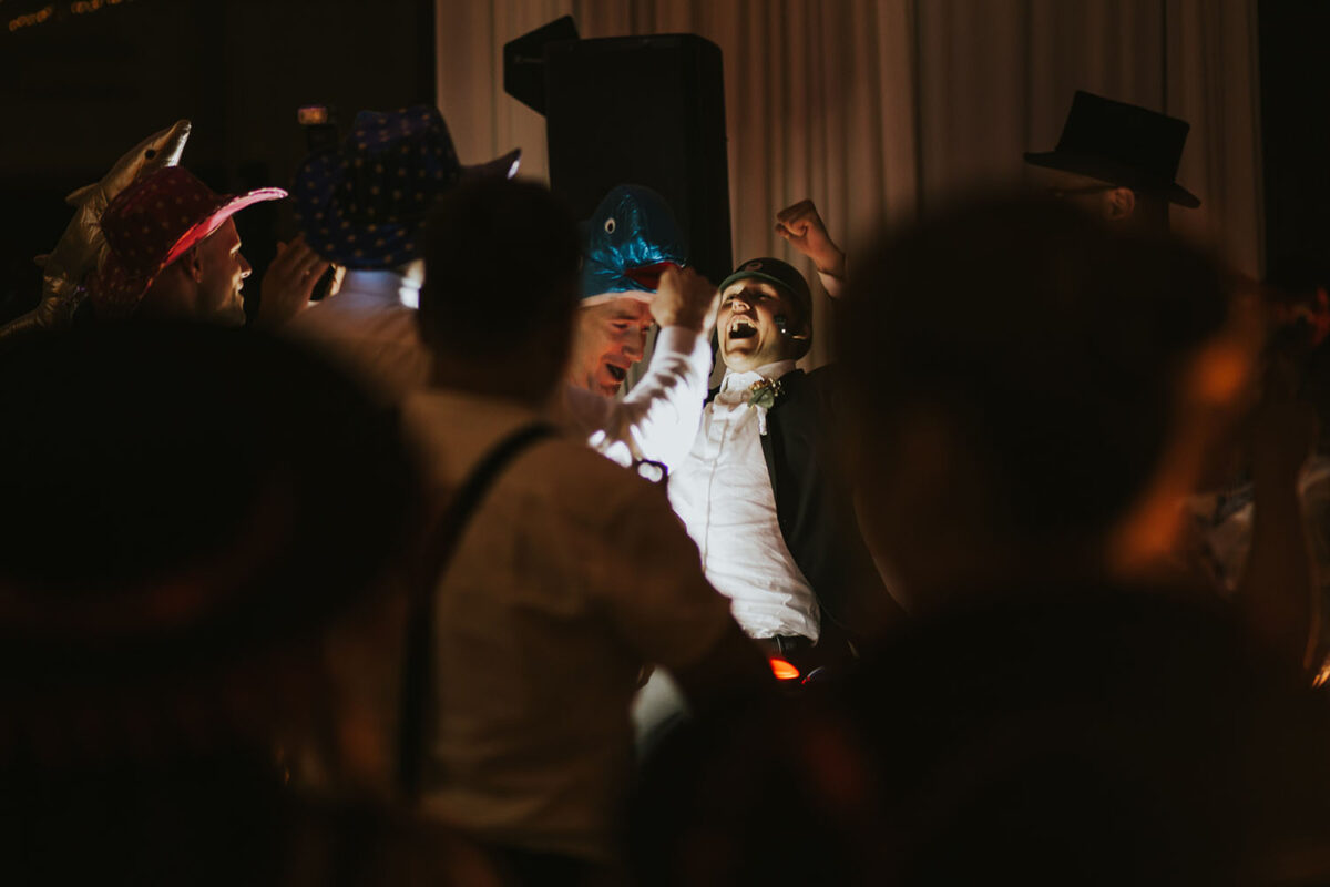 ślub w Warsaw Polo Club, sala weselna pod Warszawą, sesja z końmi