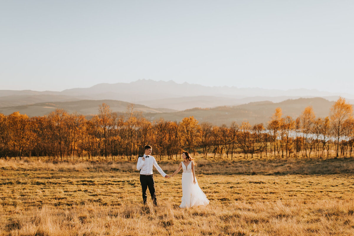sesja ślubna nad Jeziorem Czorsztyńskim, Jezioro Czorsztyńskie, jesienna sesja ślubna