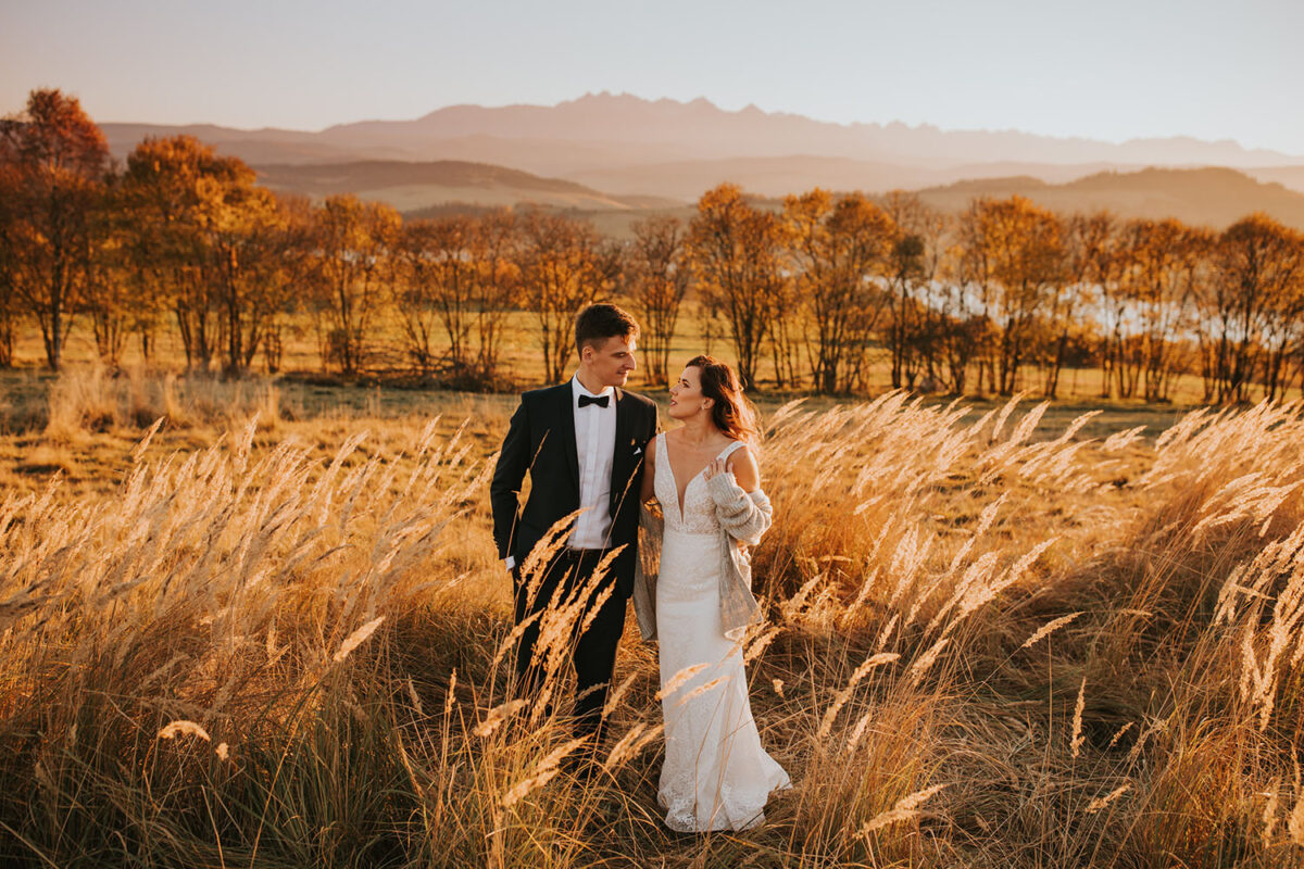 sesja ślubna nad Jeziorem Czorsztyńskim, Jezioro Czorsztyńskie, jesienna sesja ślubna