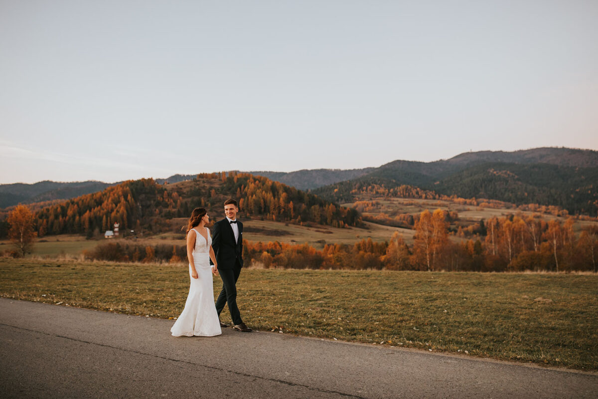 sesja ślubna nad Jeziorem Czorsztyńskim, Jezioro Czorsztyńskie, jesienna sesja ślubna