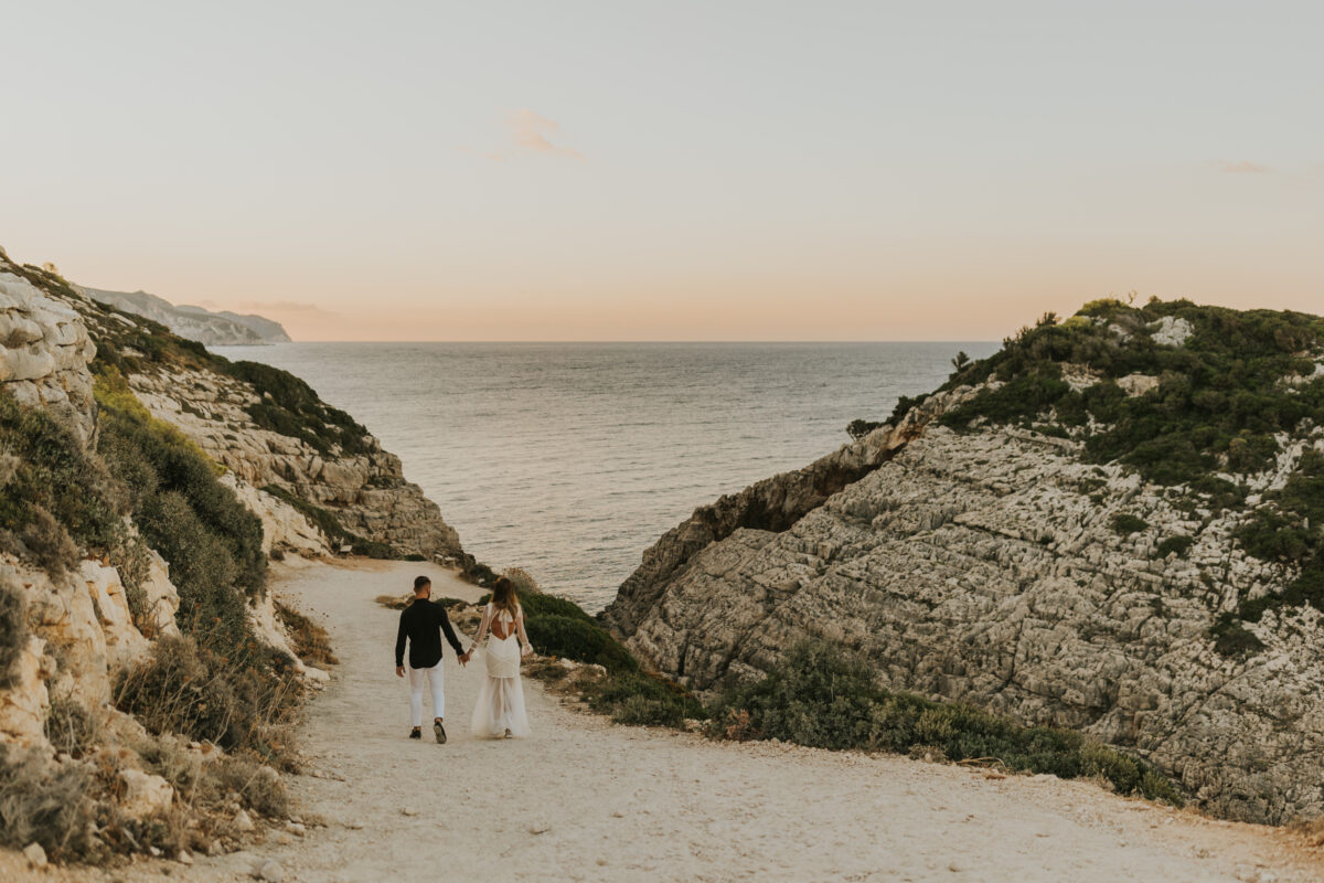 wschód słońca na Zakynthos, sesja ślubna na Zakyntos, sesja ślubna o wschodzie słońca