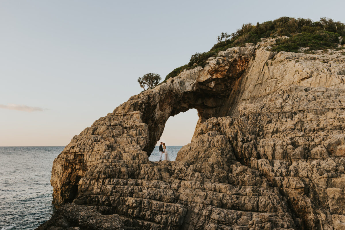 wschód słońca na Zakynthos, sesja ślubna na Zakyntos, sesja ślubna o wschodzie słońca
