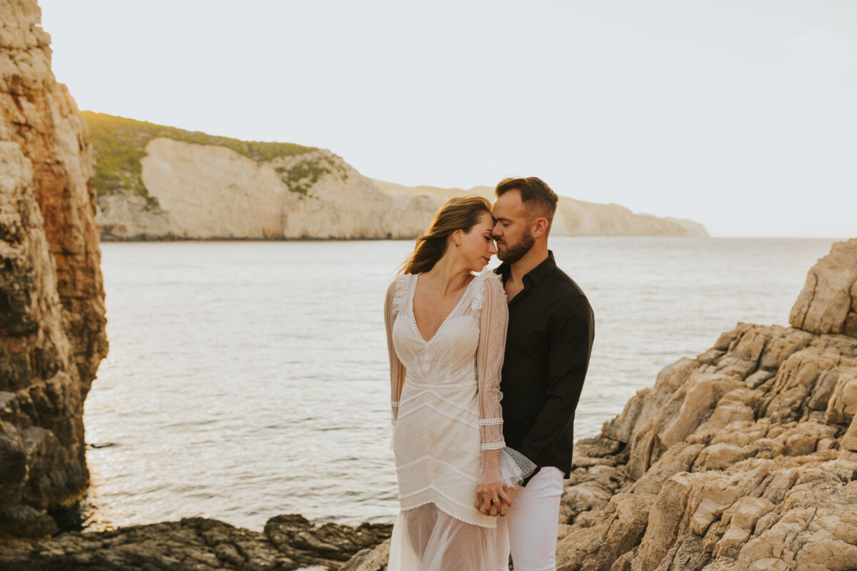 wschód słońca na Zakynthos, sesja ślubna na Zakyntos, sesja ślubna o wschodzie słońca